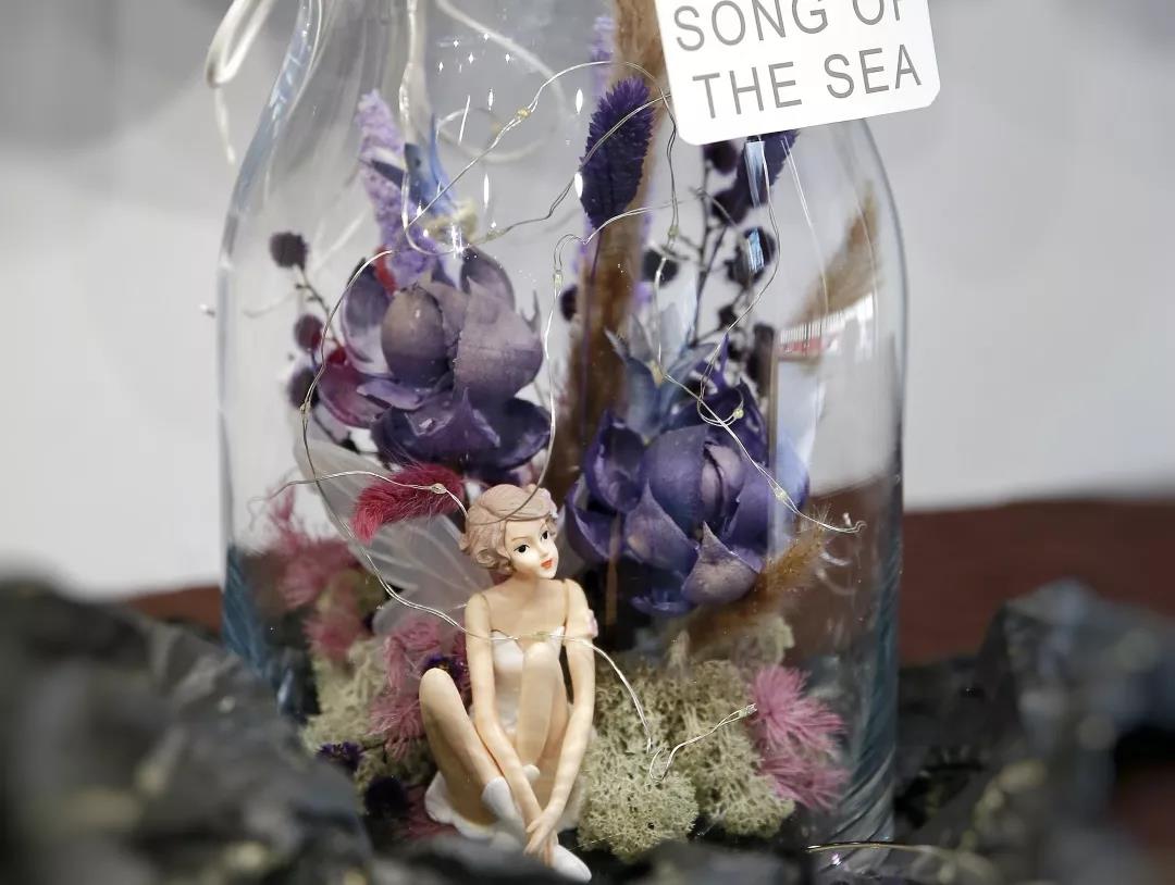 秋冬时节,粉蓝色治愈系花礼上线,一秒抓住顾客的心 秋冬时节,粉蓝色治愈系花礼上线,一秒抓住顾客的心