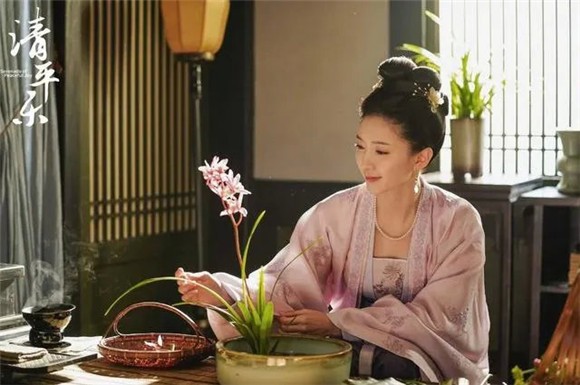 透过《清平乐》看宋代插花